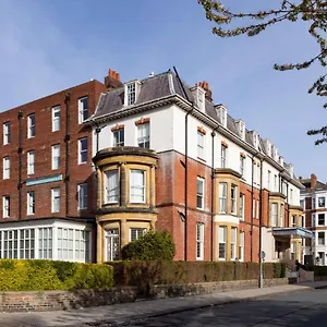 Hotel The Caledonian New Southlands, Scarborough
